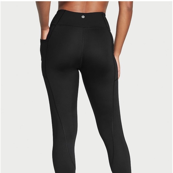 NWT VICTORIA'S SECRET VS Essential High-Rise Pocket Leggings. - Picture 2 of 5